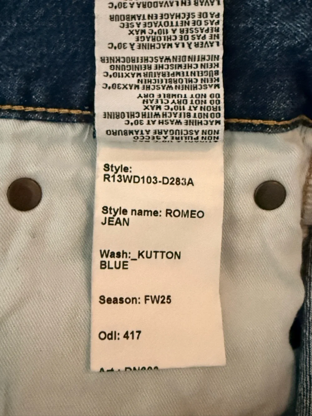 R13 Romeo Jean - Hutton Blue
Size 27 - Picture 8 of 10